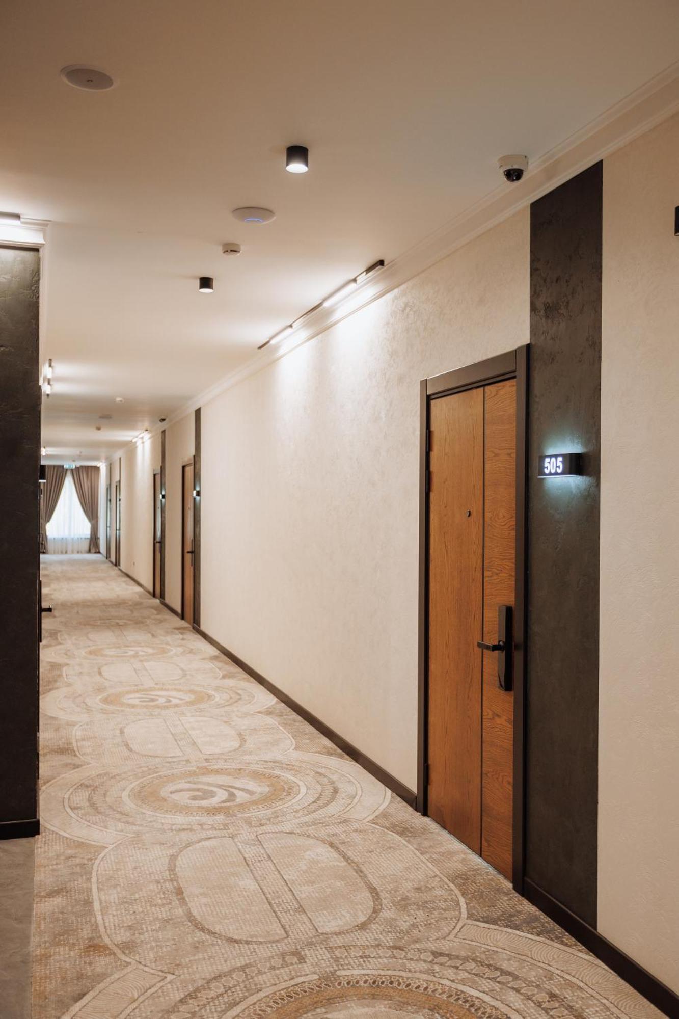 Aurum Garden Hotel Çimkent Dış mekan fotoğraf