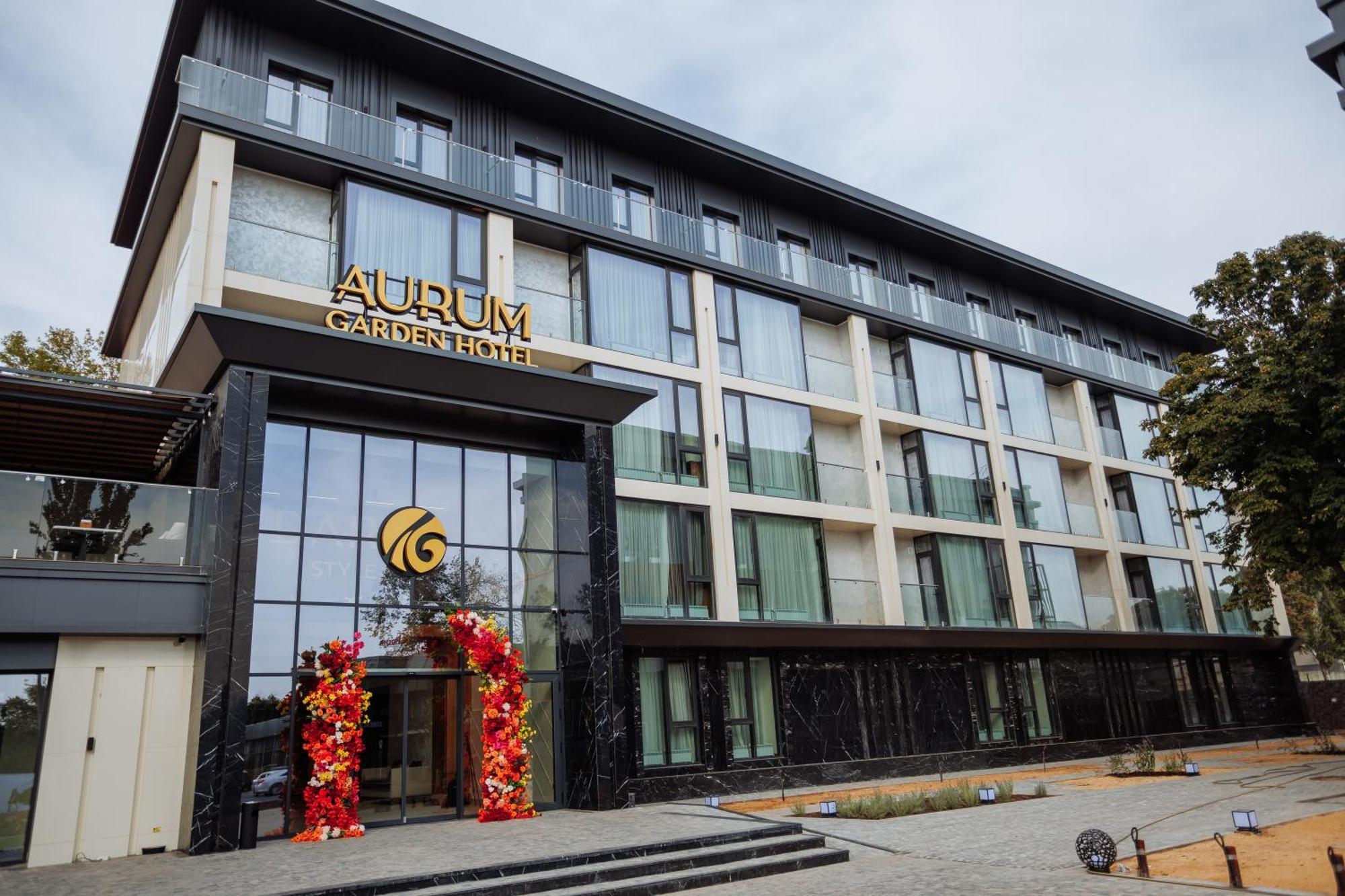 Aurum Garden Hotel Çimkent Dış mekan fotoğraf