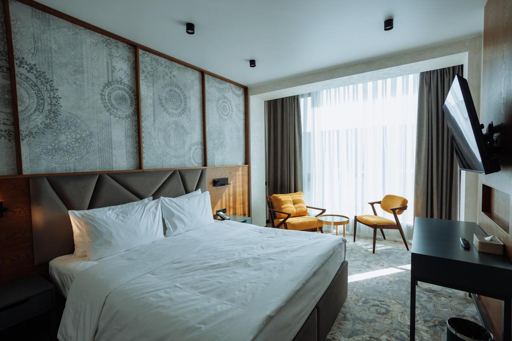 Aurum Garden Hotel Çimkent Dış mekan fotoğraf