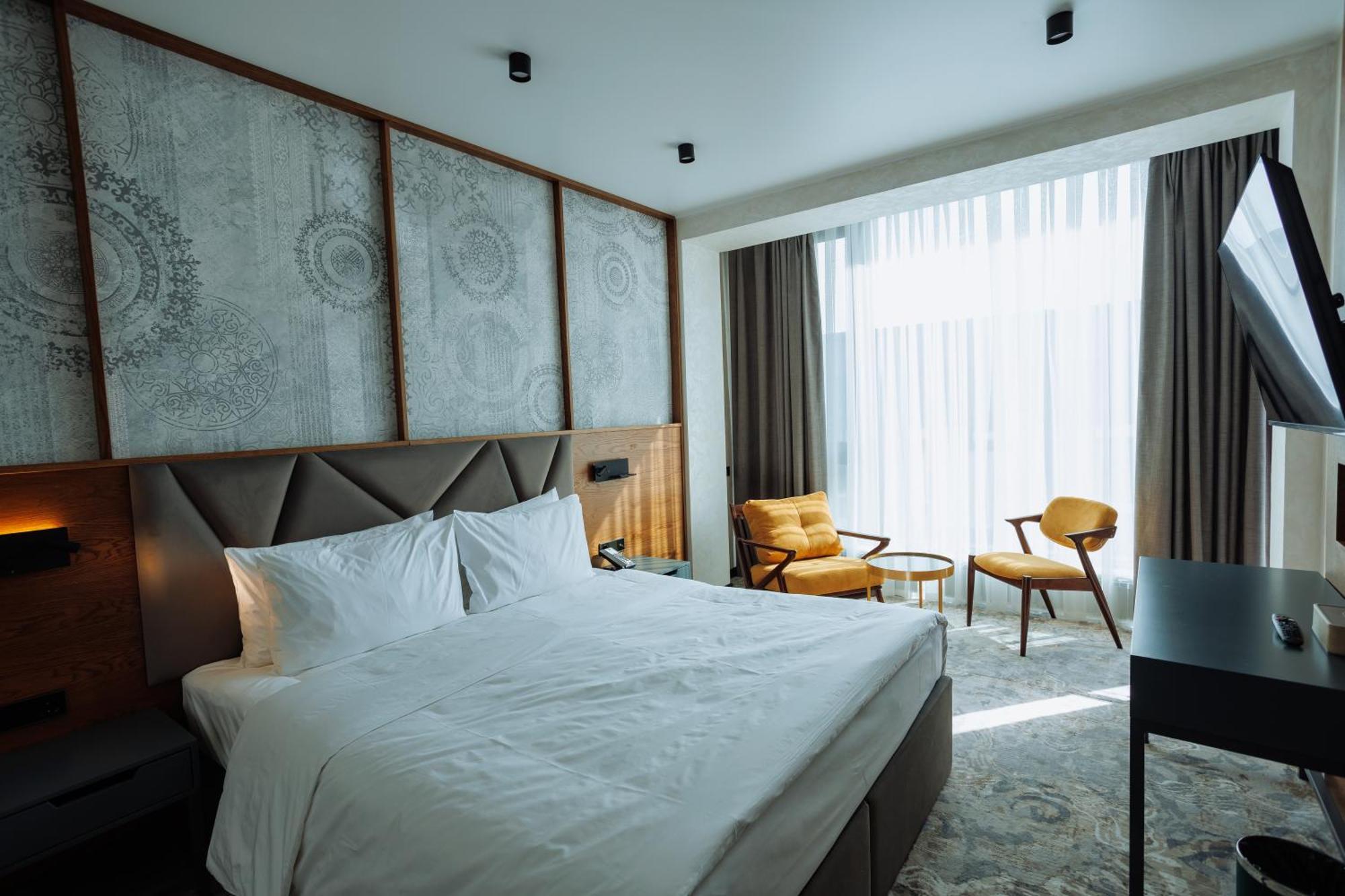 Aurum Garden Hotel Çimkent Dış mekan fotoğraf
