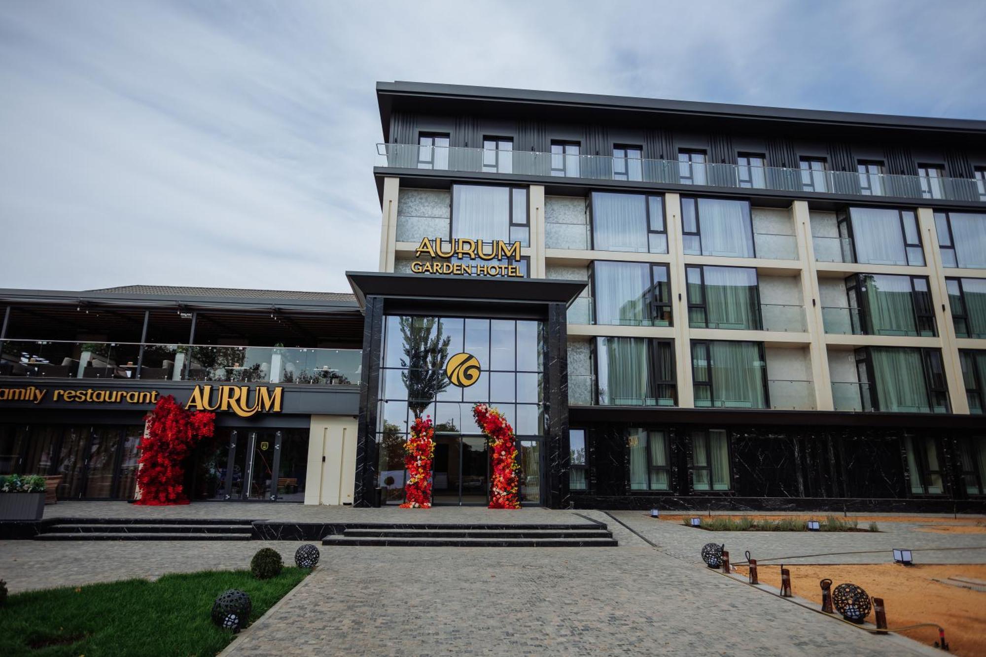 Aurum Garden Hotel Çimkent Dış mekan fotoğraf