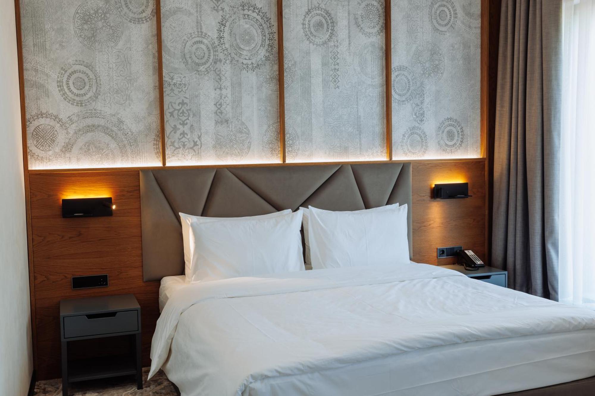 Aurum Garden Hotel Çimkent Dış mekan fotoğraf