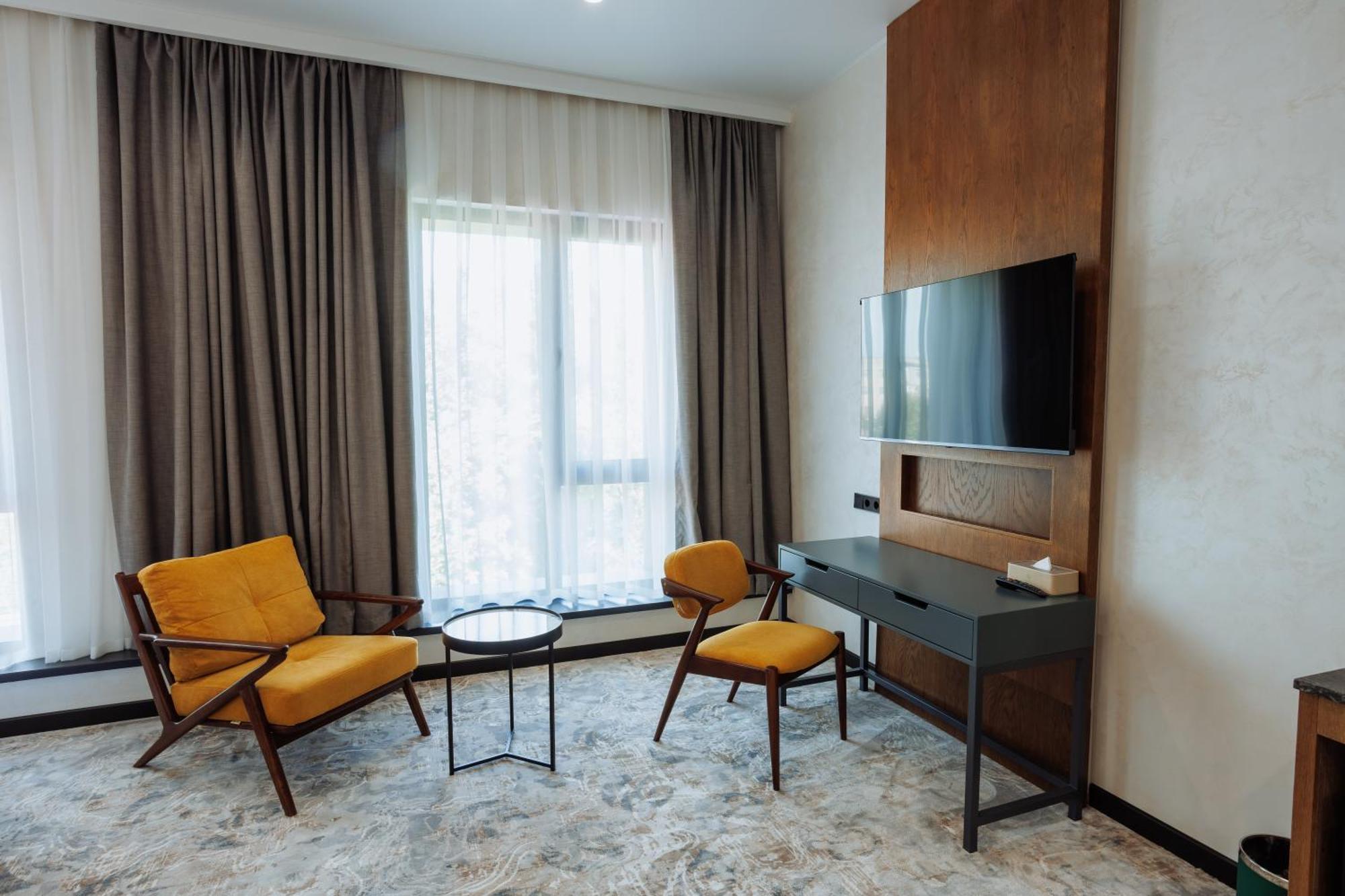 Aurum Garden Hotel Çimkent Dış mekan fotoğraf