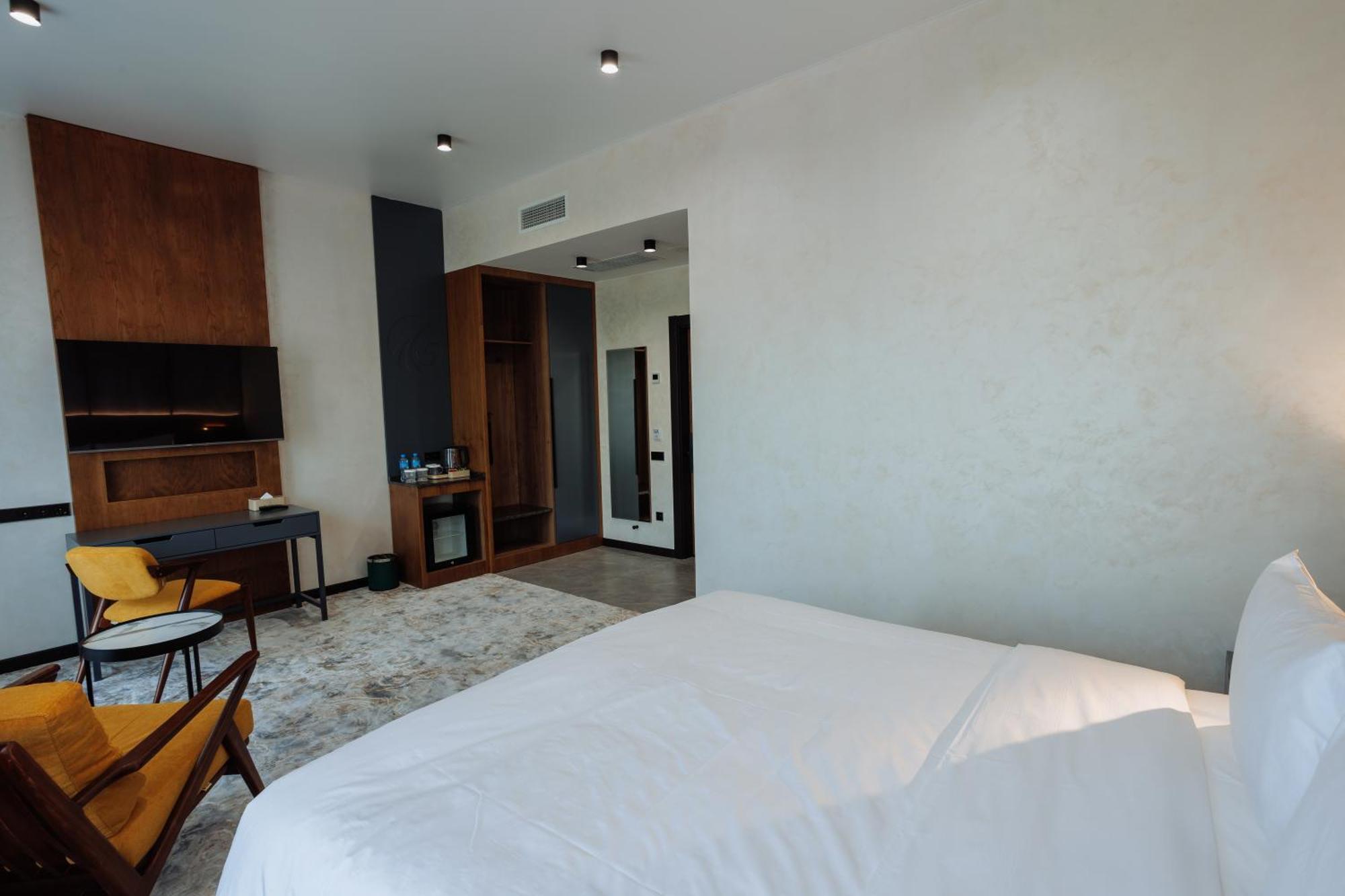 Aurum Garden Hotel Çimkent Dış mekan fotoğraf