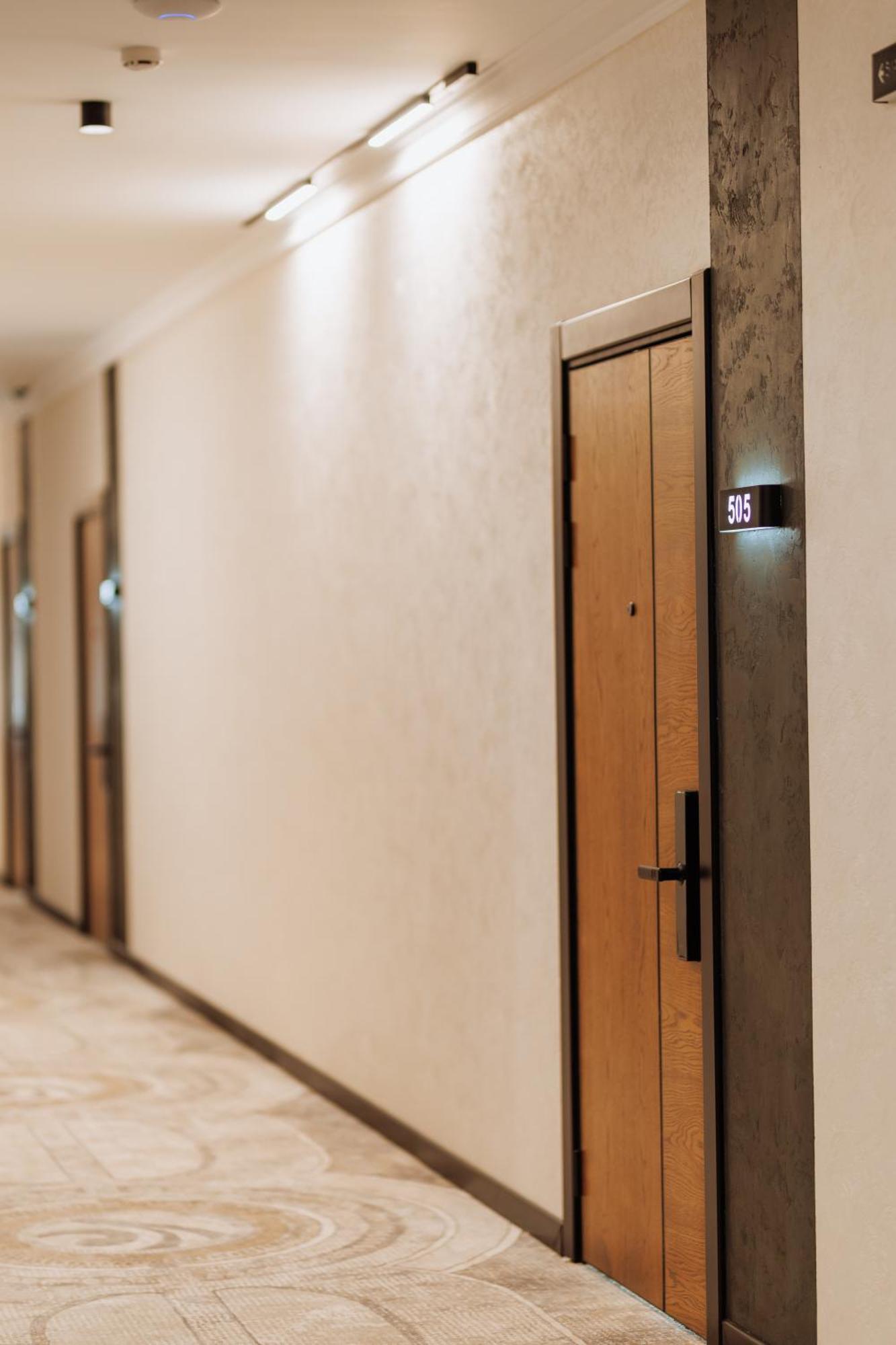 Aurum Garden Hotel Çimkent Dış mekan fotoğraf