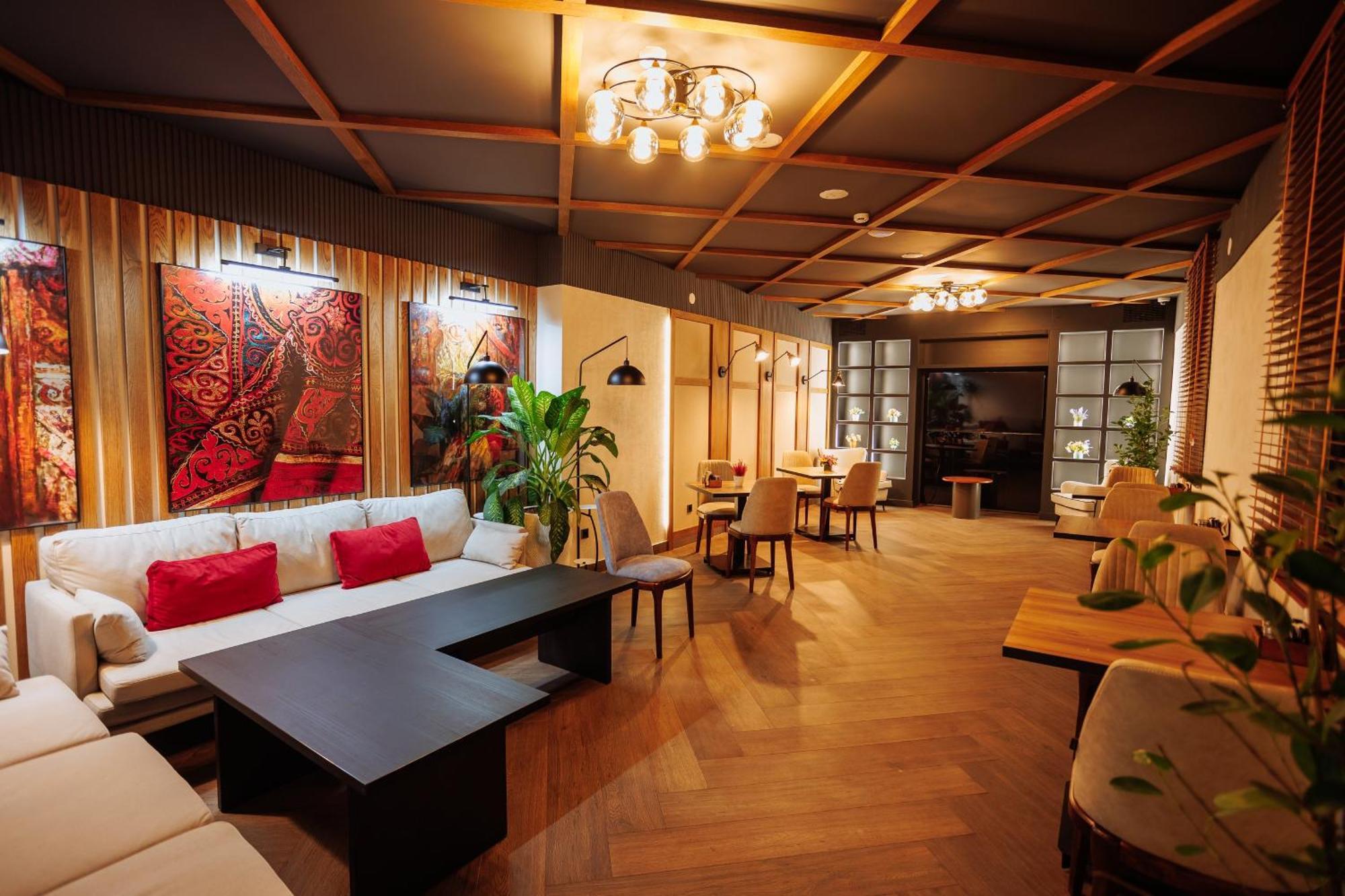 Aurum Garden Hotel Çimkent Dış mekan fotoğraf