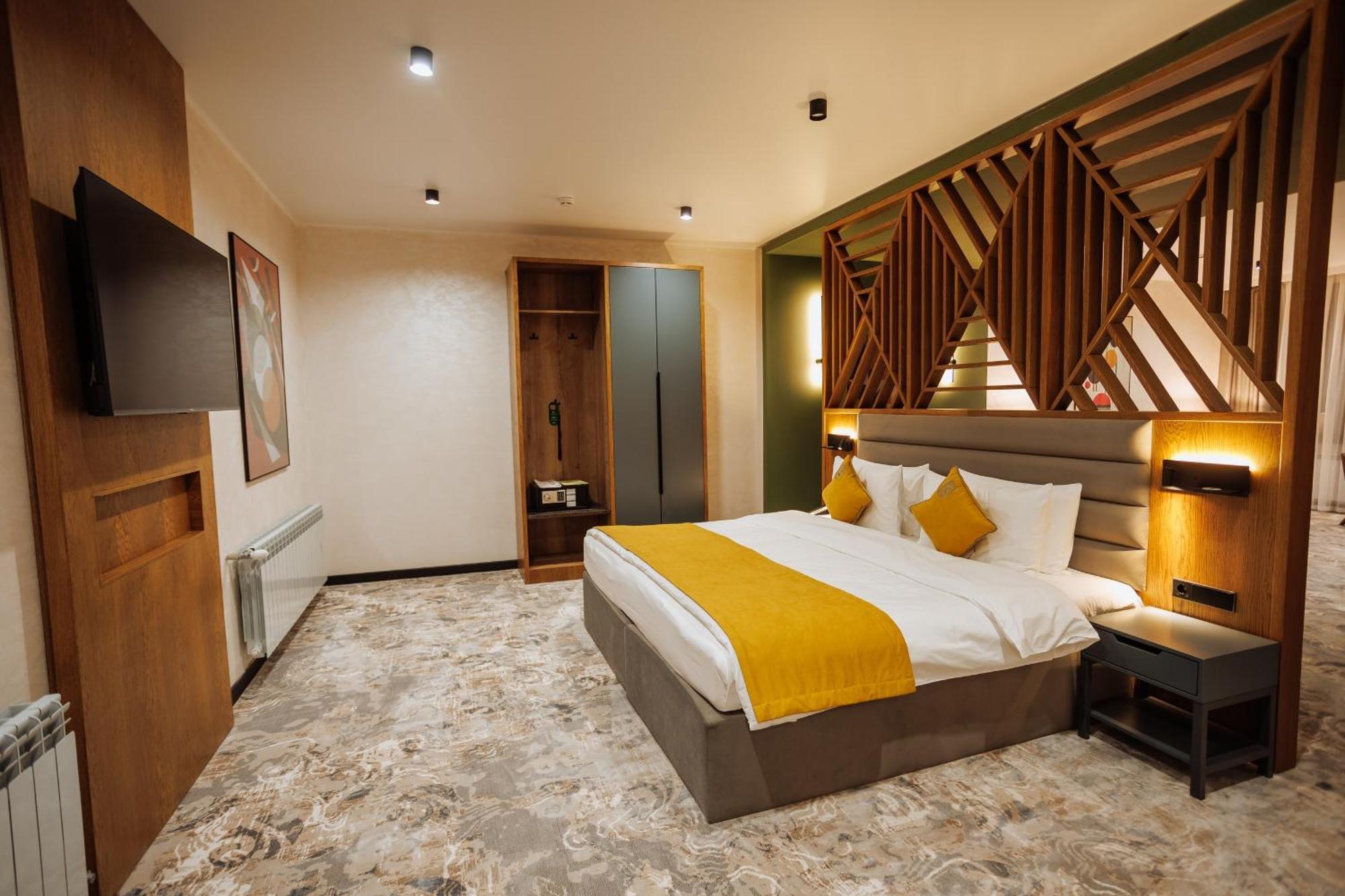 Aurum Garden Hotel Çimkent Dış mekan fotoğraf